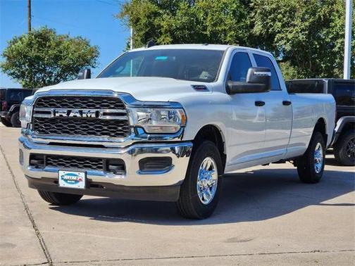2024 RAM 2500 Tradesman Crew Cab 4x2 8' Box