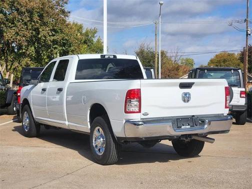 2024 RAM 2500 Tradesman Crew Cab 4x2 8' Box
