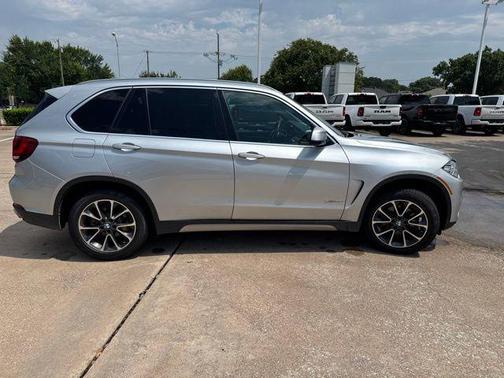 Glacier Silver Metallic 2018 BMW X5 sDrive35i
