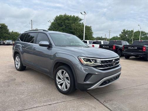 Platinum Gray 2021 Volkswagen Atlas 2.0T SE w/Technology