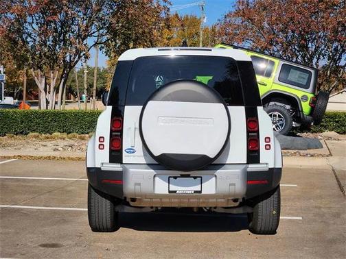2024 Land Rover Defender 110 P300