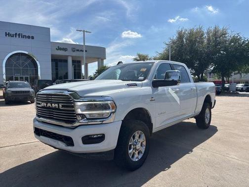 2024 RAM 2500 Laramie Crew Cab 4x4 6'4' Box