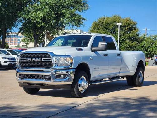 2024 RAM 3500 Big Horn Crew Cab 4x4 8' Box