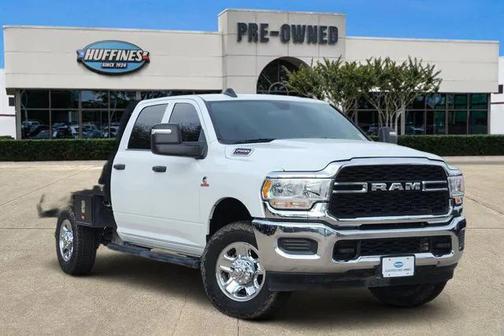 2023 RAM 2500 Tradesman Crew Cab 4x4 8' Box