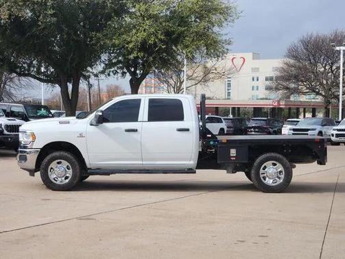 2023 RAM 2500 Tradesman Crew Cab 4x4 8' Box