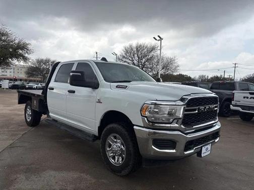 2023 RAM 2500 Tradesman Crew Cab 4x4 8' Box