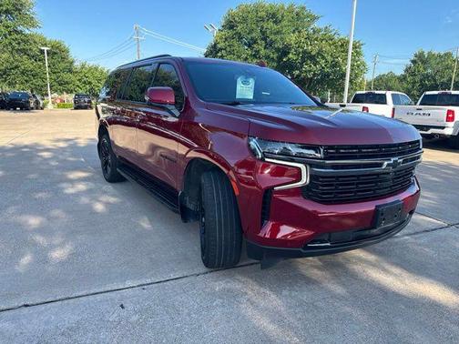 Cherry Red Tintcoat 2022 Chevrolet Suburban RST