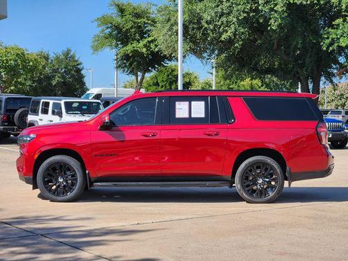 Cherry Red Tintcoat 2022 Chevrolet Suburban RST