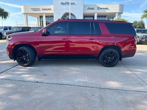 Cherry Red Tintcoat 2022 Chevrolet Suburban RST
