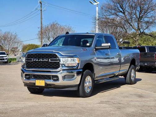 2022 RAM 2500 Big Horn Crew Cab 4x4 8' Box