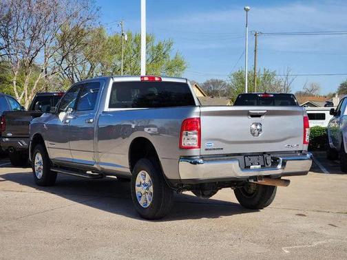 2022 RAM 2500 Big Horn Crew Cab 4x4 8' Box