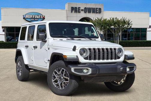 Bright White Clearcoat 2025 Jeep Wrangler 4-Door Sahara 4x4