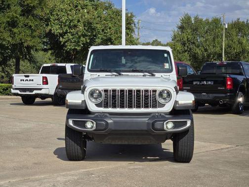 Bright White Clearcoat 2025 Jeep Wrangler 4-Door Sahara 4x4