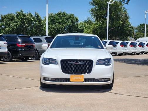2021 Chrysler 300 S