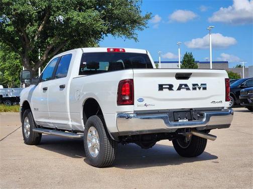 2025 RAM 2500 Lone Star Crew Cab 4x4 6'4' Box