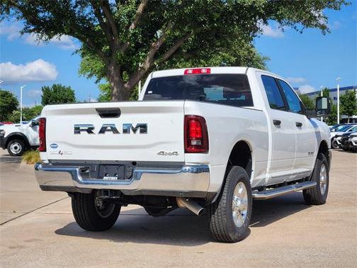 2025 RAM 2500 Lone Star Crew Cab 4x4 6'4' Box