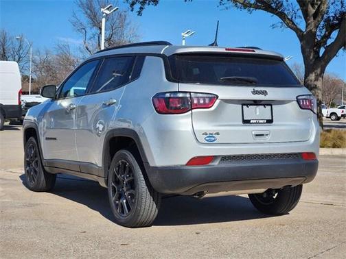 2025 Jeep Compass Latitude