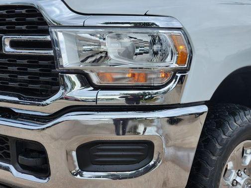 Bright White 2023 RAM 2500 Big Horn Crew Cab 4x4 6'4' Box