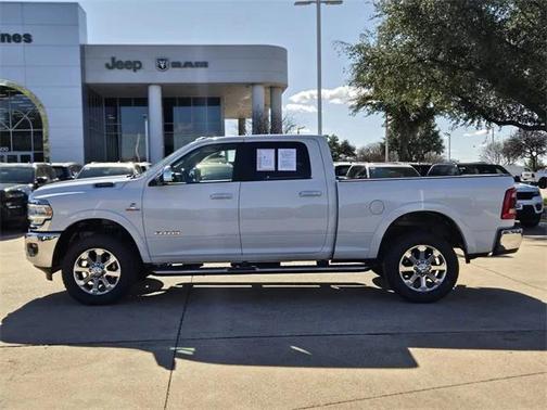 2022 RAM 3500 Laramie Crew Cab 4x4 6'4' Box