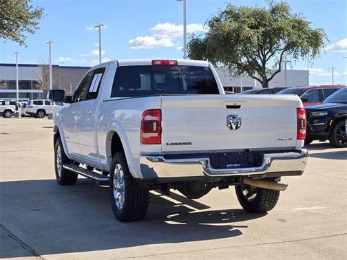 2022 RAM 3500 Laramie Crew Cab 4x4 6'4' Box