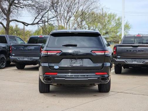 2023 Jeep Grand Cherokee L Summit Reserve