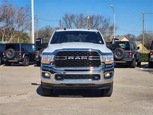 2024 RAM 2500 Big Horn Crew Cab 4x4 6'4' Box