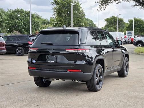 2025 Jeep Grand Cherokee Limited X