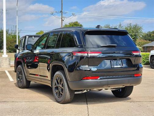 2025 Jeep Grand Cherokee Altitude