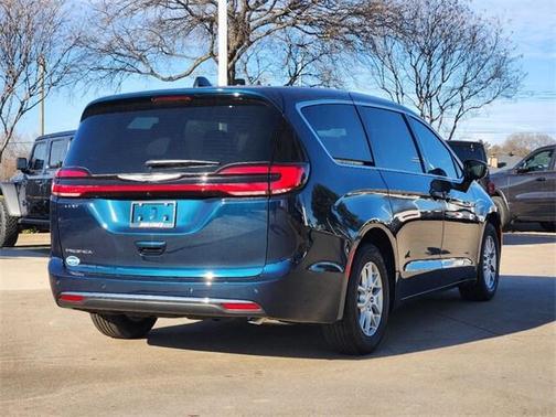 2025 Chrysler Pacifica L