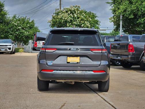 Baltic Gray Metallic Clearcoat 2022 Jeep Grand Cherokee 4xe Base