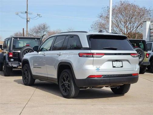 2024 Jeep Grand Cherokee Altitude