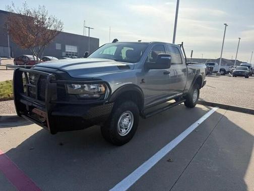 2024 RAM 2500 Tradesman Crew Cab 4x4 6'4' Box