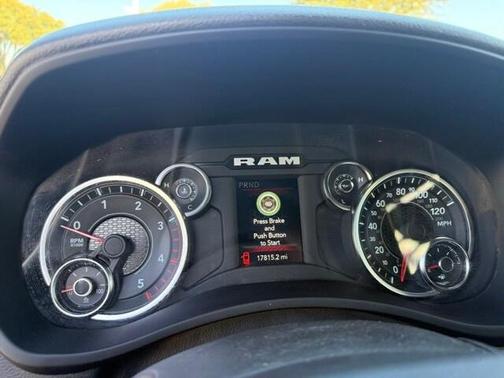 2024 RAM 2500 Tradesman Crew Cab 4x4 6'4' Box