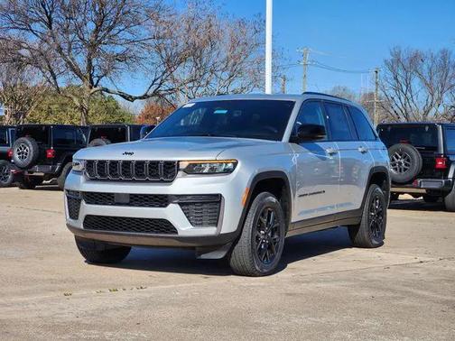 2026 Jeep Grand Cherokee Altitude