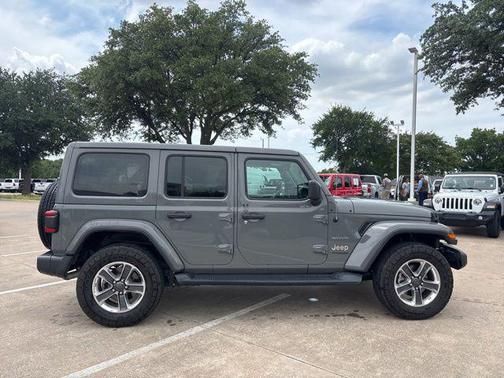 Sting-Gray Clearcoat 2018 Jeep Wrangler Unlimited Sahara