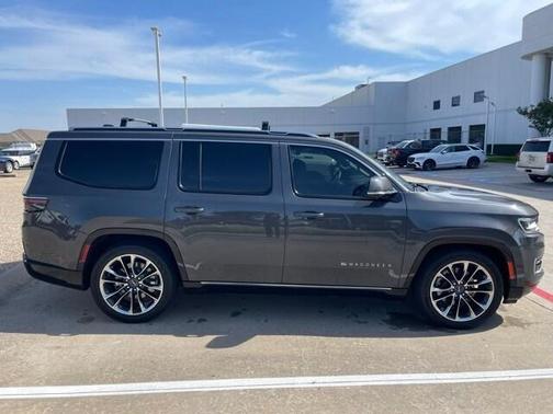 2022 Jeep Wagoneer Series III 4x4