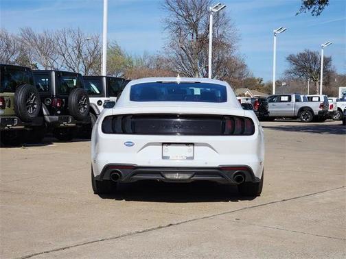 2020 Ford Mustang EcoBoost