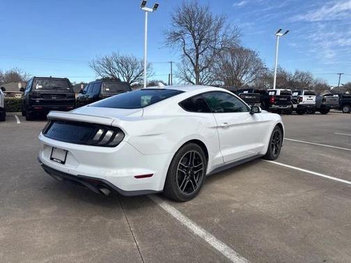 2020 Ford Mustang EcoBoost