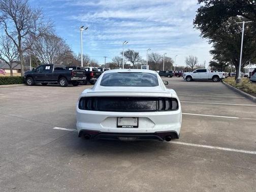 2020 Ford Mustang EcoBoost