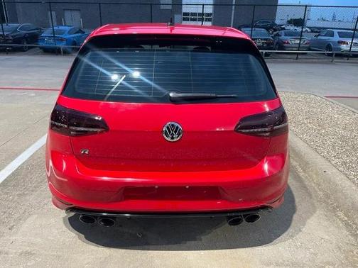2016 Volkswagen Golf R 4-Door w/DCC & Navigation