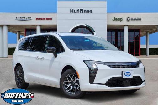Bright White Clearcoat 2027 Chrysler Pacifica Limited