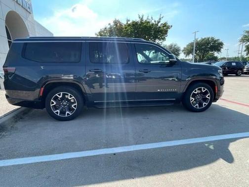 2023 Jeep Wagoneer L Series III 4x4