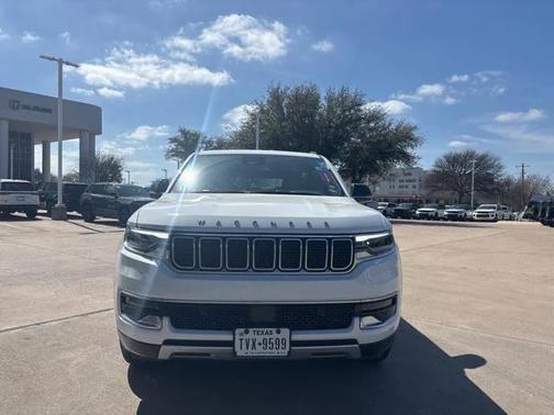 2024 Jeep Wagoneer Series II 4x2