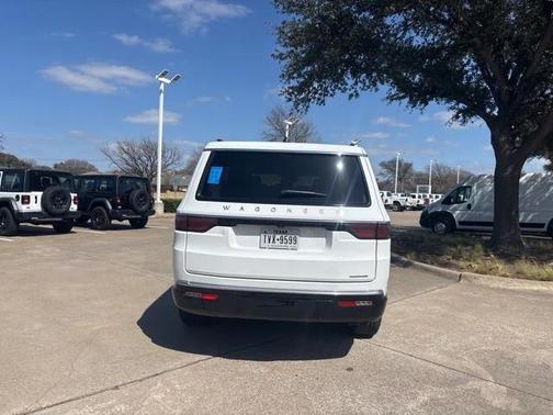 2024 Jeep Wagoneer Series II 4x2