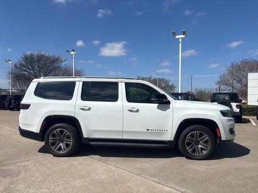 2024 Jeep Wagoneer Series II 4x2
