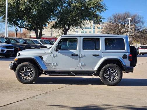 2024 Jeep Wrangler 4-Door Sahara 4x4