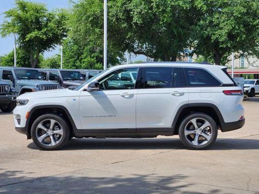 Bright White Clearcoat 2023 Jeep Grand Cherokee 4xe Base