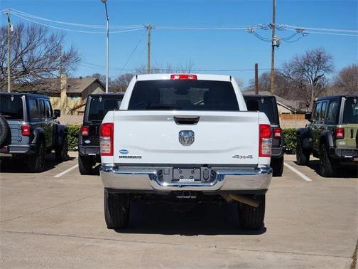 2024 RAM 2500 Big Horn Crew Cab 4x4 6'4' Box