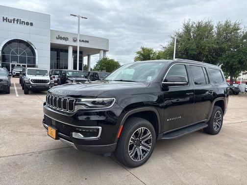 Diamond Black Crystal Pearlcoat 2022 Jeep Wagoneer Series III 4x4