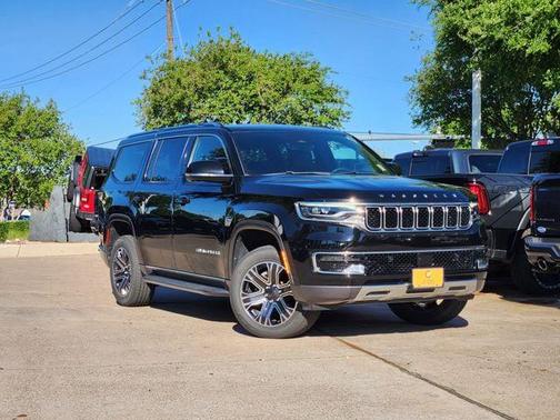 Diamond Black Crystal Pearlcoat 2022 Jeep Wagoneer Series III 4x4